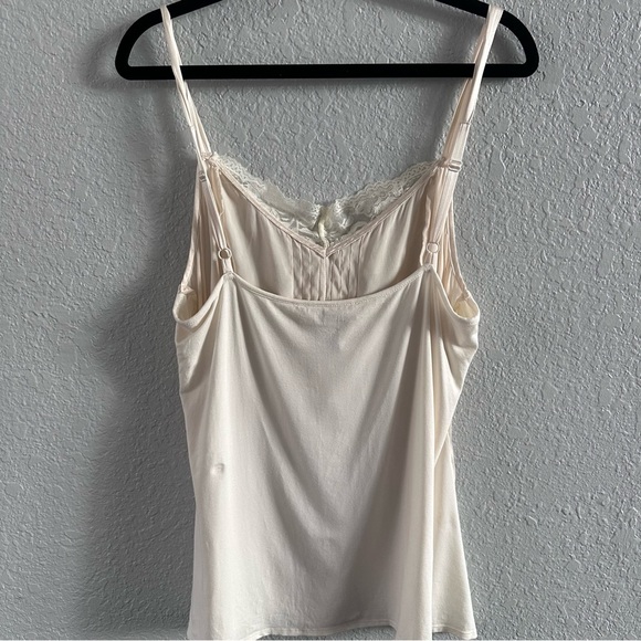 White House Black Market Silk Stretch Ruffle Cami Medium Cream - Picture 6 of 10